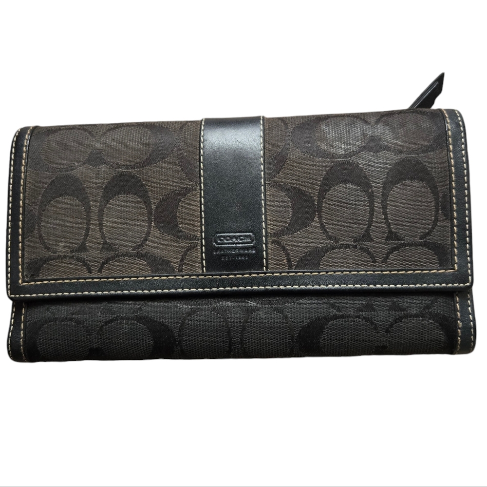Black Vintage Y2K COACH trifold wallet with checkbook. *tear in card slot